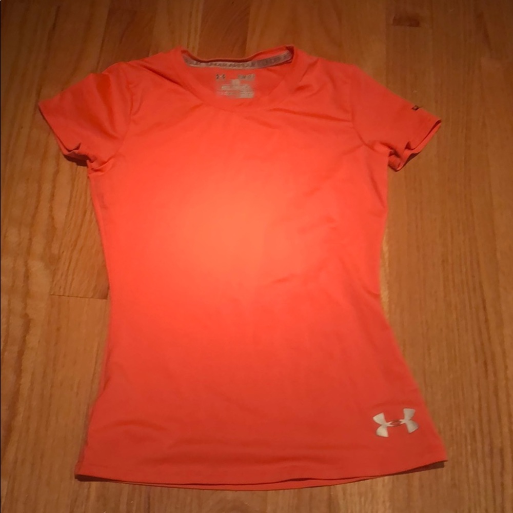 Under Armour short sleeve T shirt